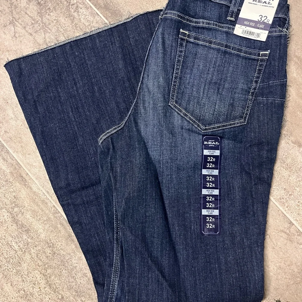 Ariat Dark Indigo Wide-Leg Jeans with Frayed Side Trim - Picture 2 of 2